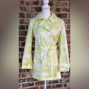 🦋 Billblass Lemon-Green Floral coat. (Rain coat material)